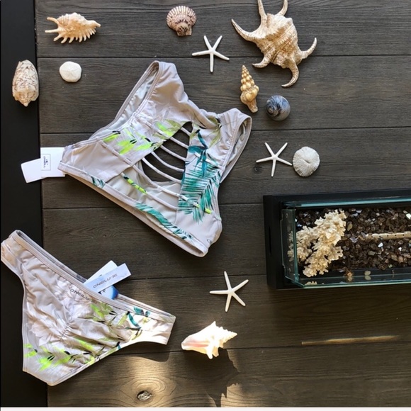 🌴🌼O’Neill- COLLINS BIKINI SET🌼🌴 - Picture 7 of 8